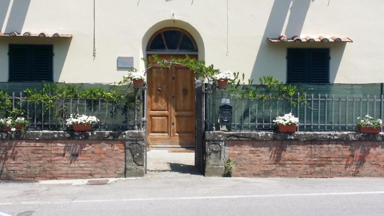 La Stazione Per Dormire Guest House Сан Пиеро а Сиеве Екстериор снимка
